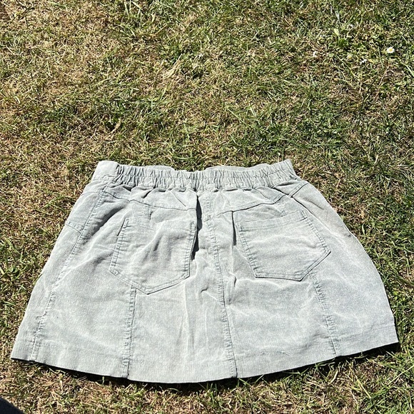 American Eagle don’t ask why OSFM skirt with zipper - Picture 2 of 4